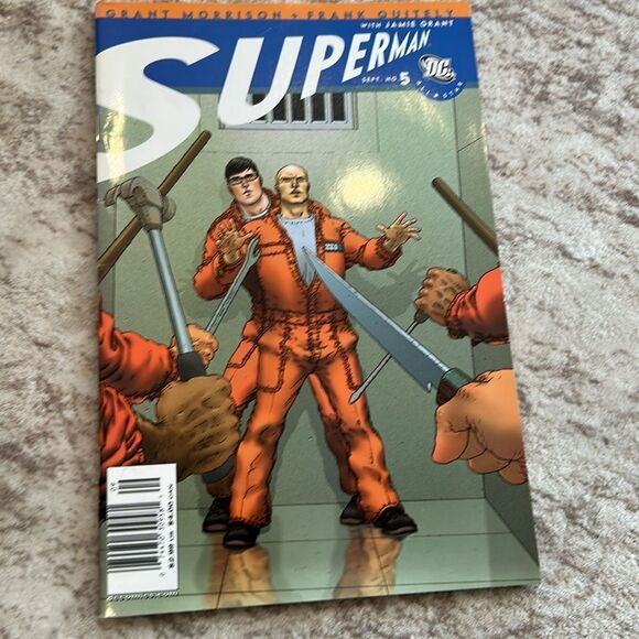 Superman Comic Book Collection and one no no no no thunderworld - Picture 3 of 7
